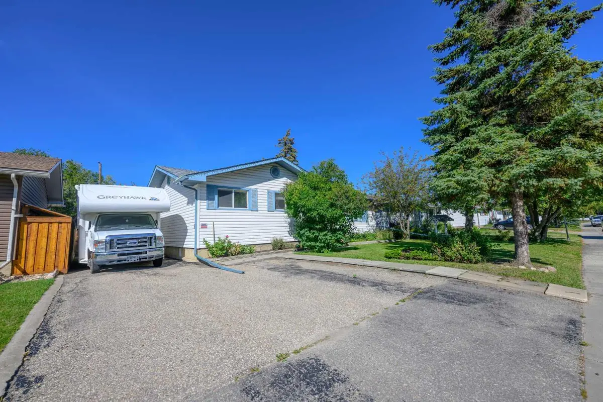 9630 91B AVE, Grande Prairie, AB T8V0H2