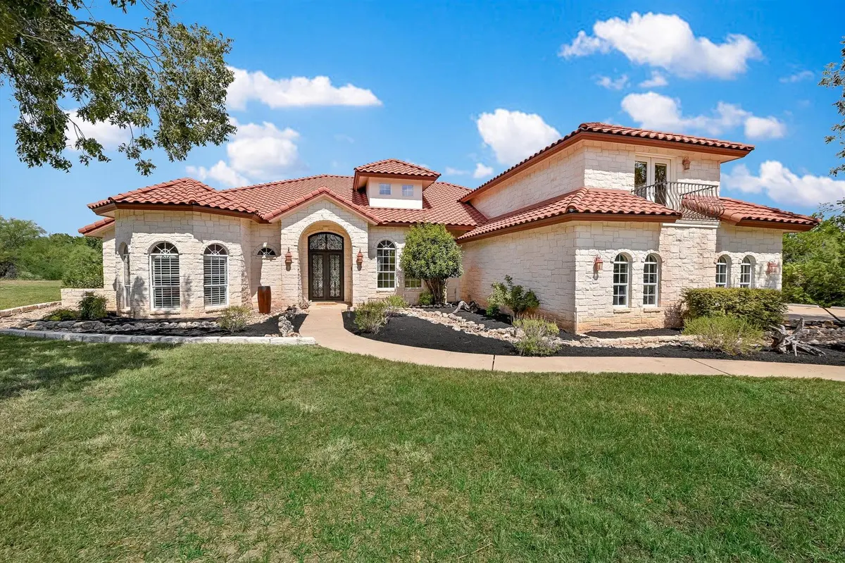 1001 Wesley Ridge DR, Spicewood, TX 78669
