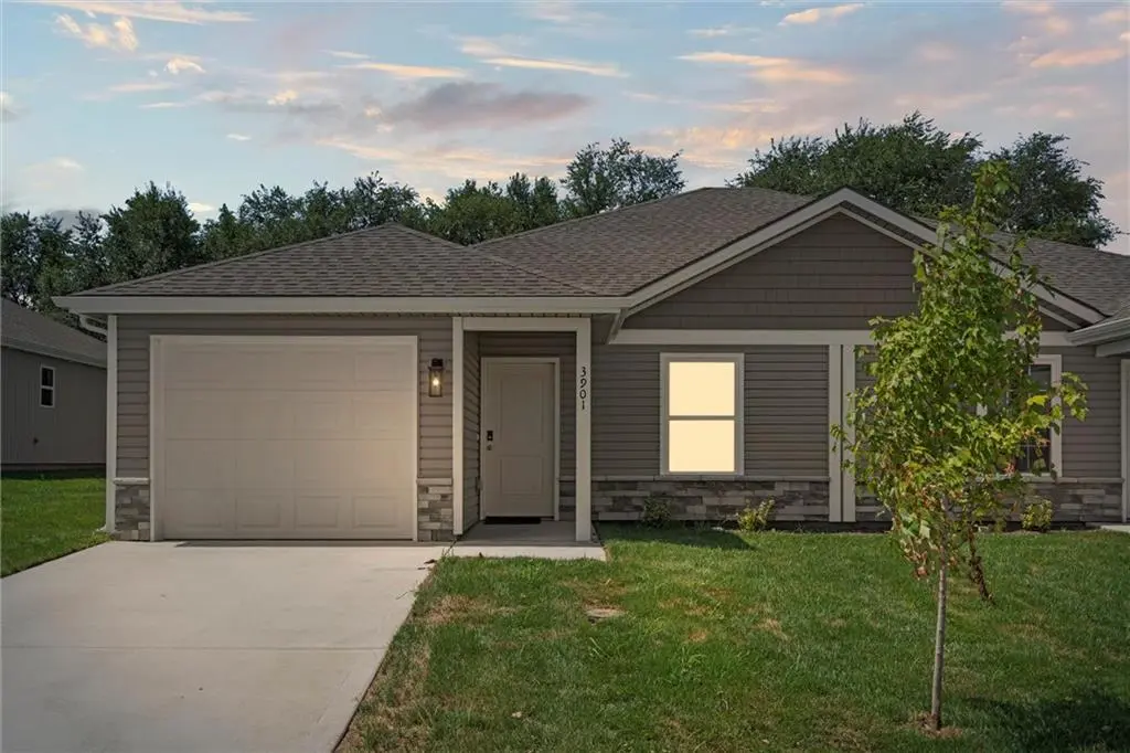 3820 NW 93rd ST, Kansas City, MO 64154
