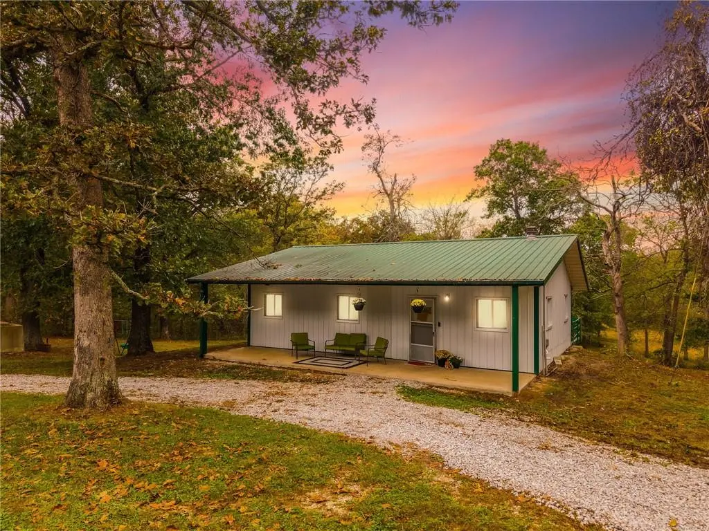 471 SE 1131 RD, Clinton, MO 64735