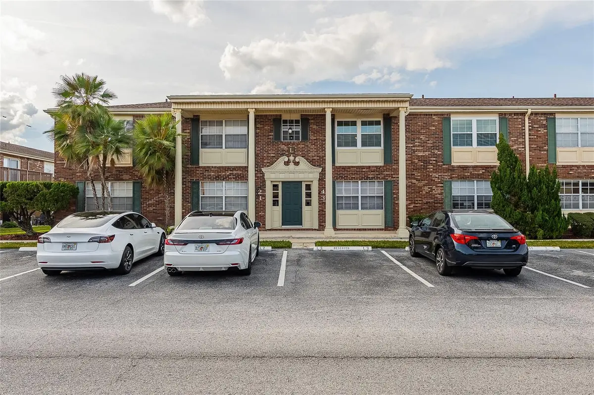 1920 E EDGEWOOD DR #L4, Lakeland, FL 33803