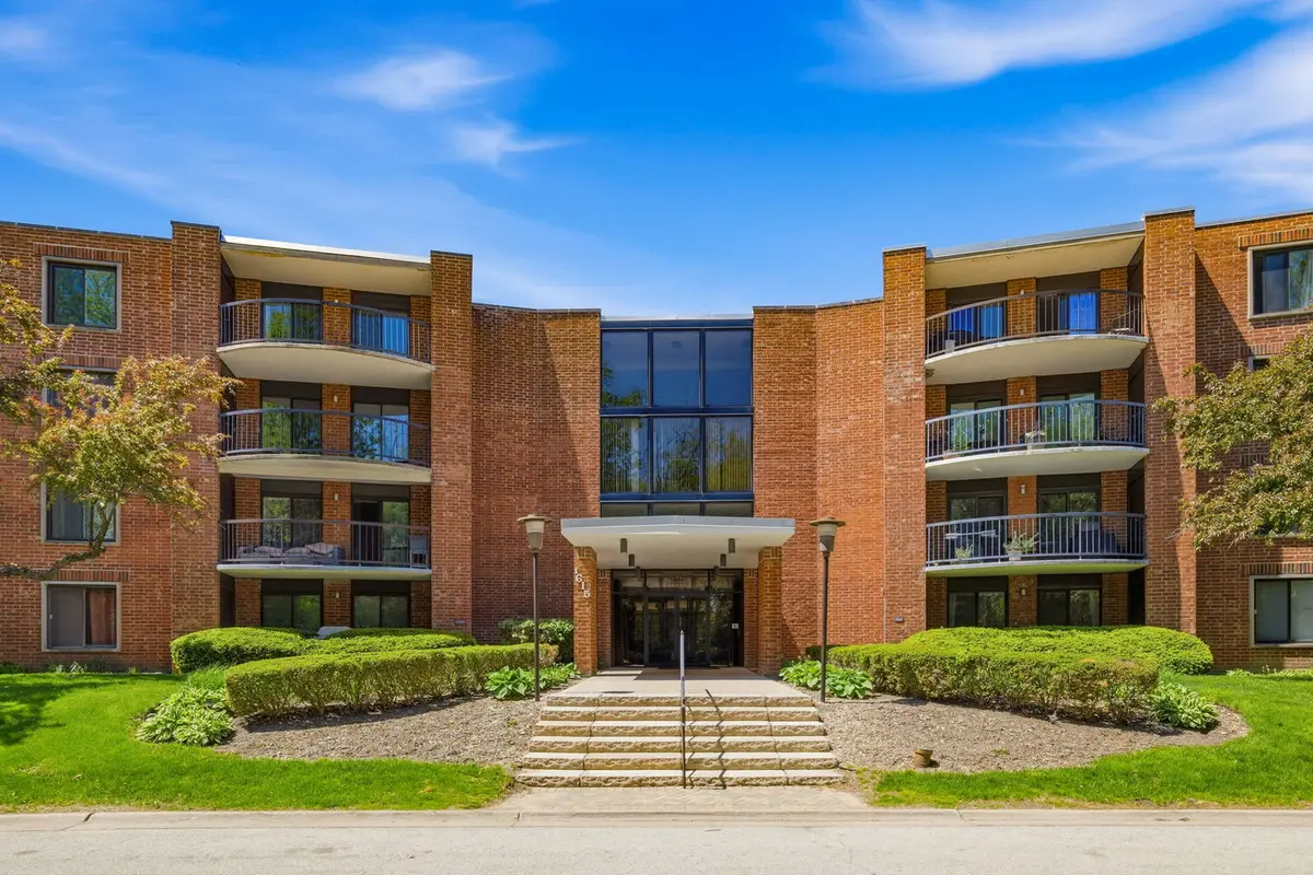 1615 E Central RD #113B, Arlington Heights, IL 60005