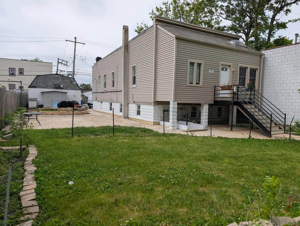 5651 W Grand AVE, Chicago, IL 60639