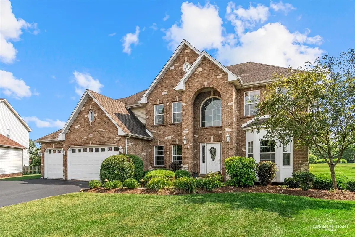 506 Simsbury CT, Oswego, IL 60543