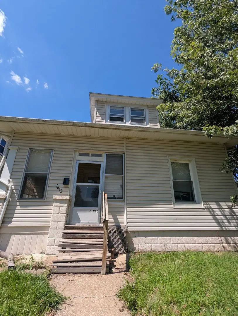 1612 7th ST, Rock Island, IL 61201