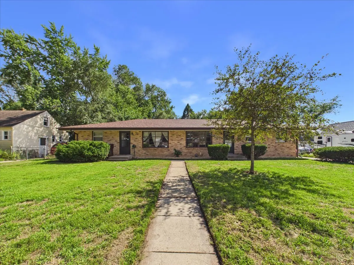 409 Glendale RD, Loves Park, IL 61111