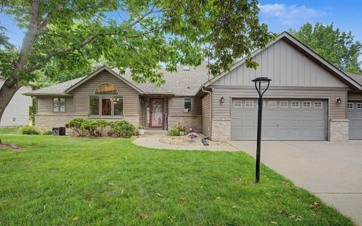1805 Southwood TRL, Saint Cloud, MN 56301
