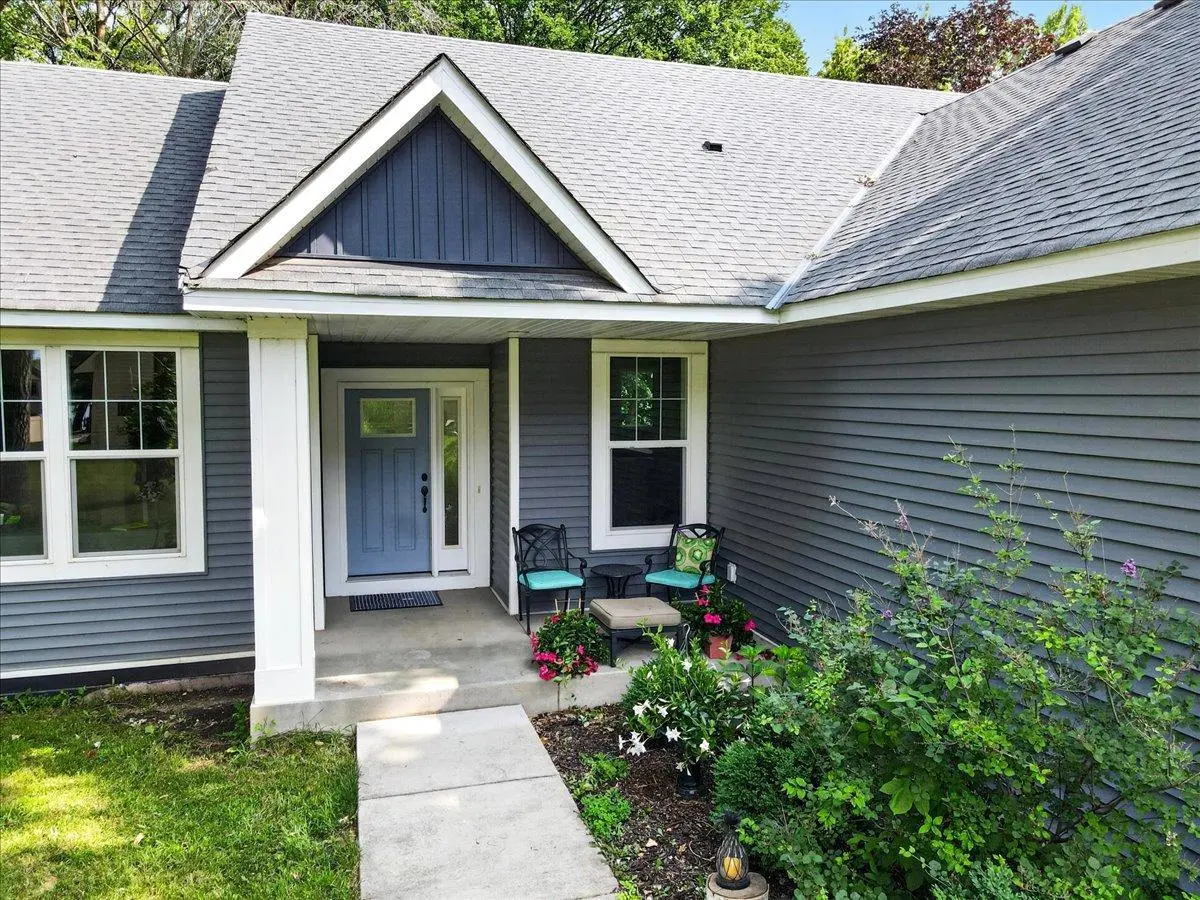 3129 Vale CIR SW, Prior Lake, MN 55372