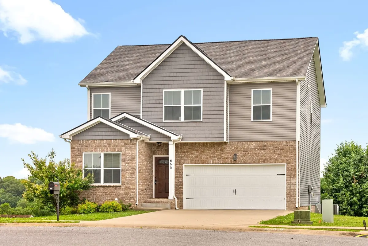 668 Crestone Ct, Clarksville, TN 37042