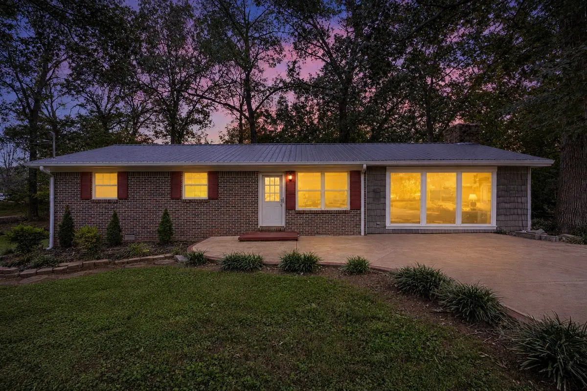 125 Dogwood Dr, Huntland, TN 37345