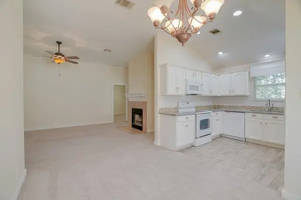 402 Hickory Tree DR, Georgetown, TX 78626