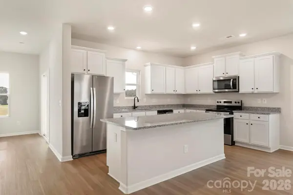 3329 Yorkshire DR, Gastonia, NC 28052