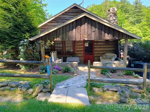 72 Chestnut Hill RD, Gerton, NC 28735
