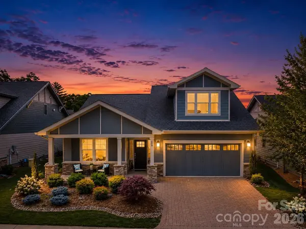 158 Waightstill DR, Arden, NC 28704