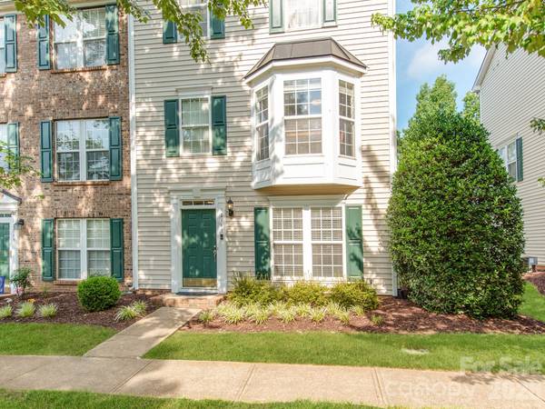 12117 Harrison Steel DR, Charlotte, NC 28277