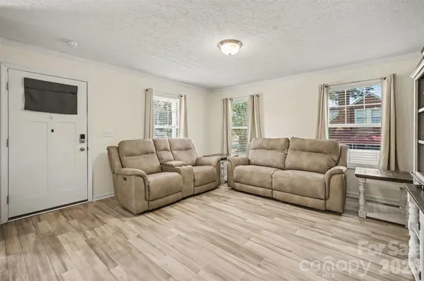 106 Beam ST, Lawndale, NC 28090