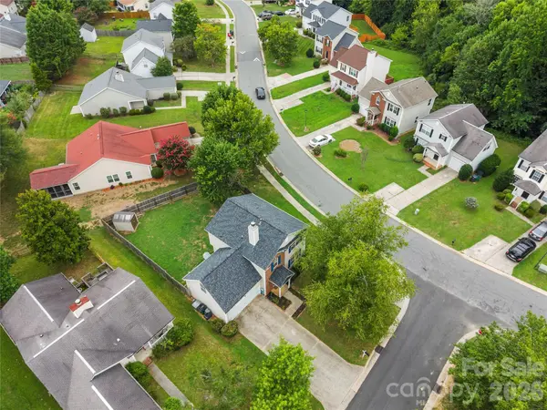 1623 Elk Creek CT, Charlotte, NC 28214