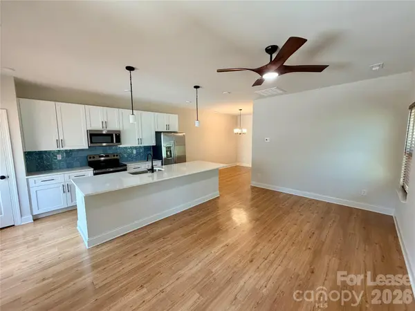 525 N Linwood AVE, Charlotte, NC 28216