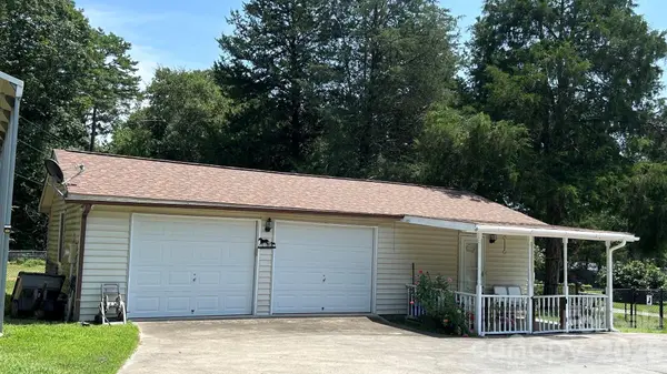 2323 Cherry RD, Catawba, SC 29704