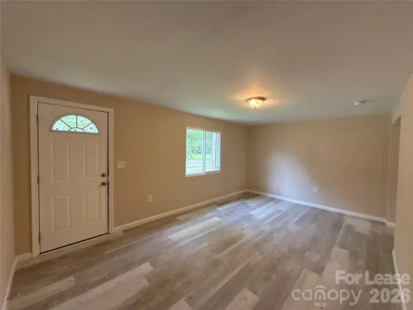 2700 Capitol DR #2, Charlotte, NC 28208