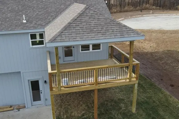 103 Sally CIR, Dearborn, MO 64439