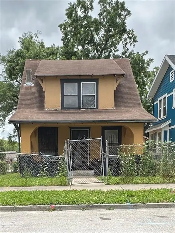 1419 E 40th ST, Kansas City, MO 64110