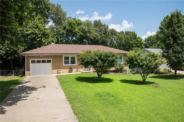 23 SE 190th RD, Warrensburg, MO 64093