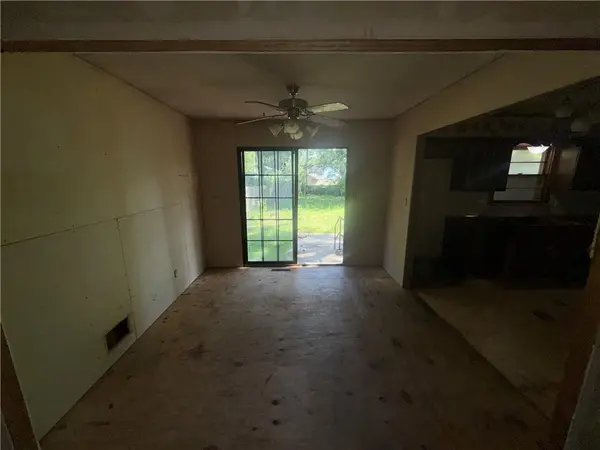 509 SW Westminister RD, Blue Springs, MO 64014