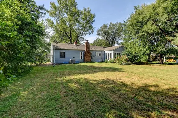 9704 E 81st ST, Raytown, MO 64138