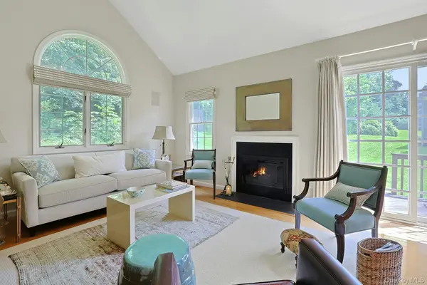 4101 Victoria DR, Mount Kisco, NY 10549