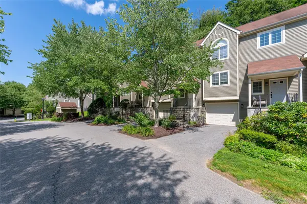 1802 Regent DR, Mount Kisco, NY 10549