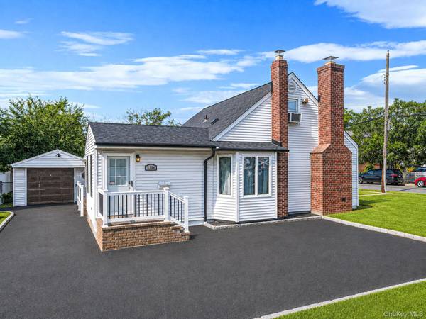 2384 Cambridge ST, East Meadow, NY 11554