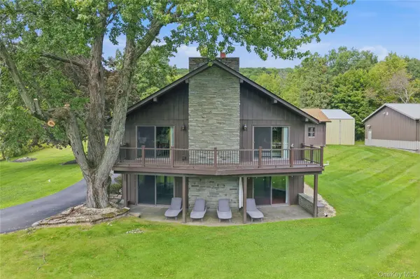334 Plattekill RD, Marlboro, NY 12542