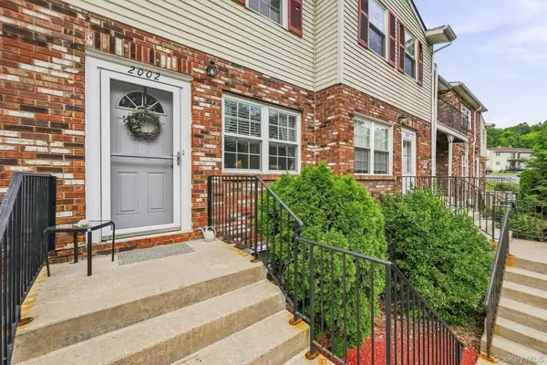 276 Temple Hill RD #2002, New Windsor, NY 12553