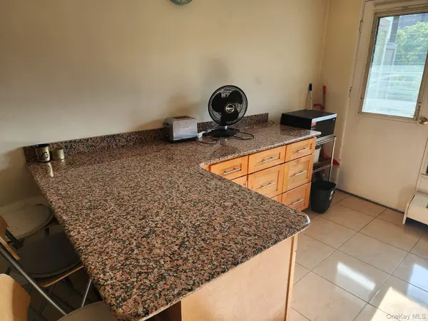 61-55 98th ST #4N, Rego Park, NY 11374