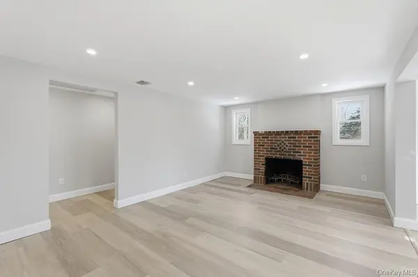 452 Montauk HWY, East Quogue, NY 11942