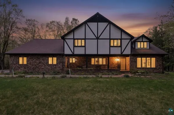 2213 Maple Ln, Ashland, WI 54806
