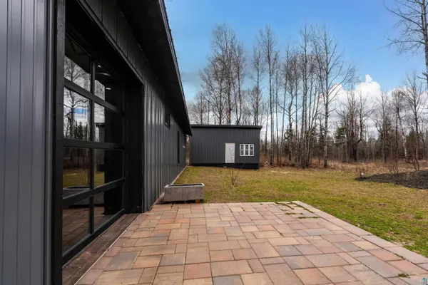 8384 Pequaywan Lake Rd, Duluth, MN 55803