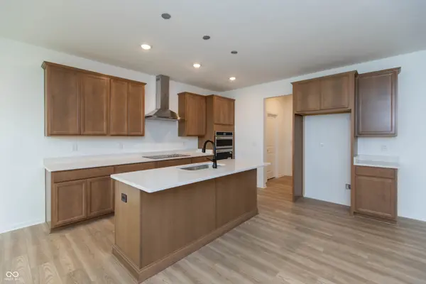 6431 Enclave BLVD, Whitestown, IN 46075