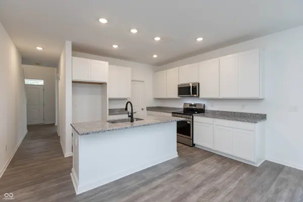 6404 Enclave BLVD, Whitestown, IN 46075