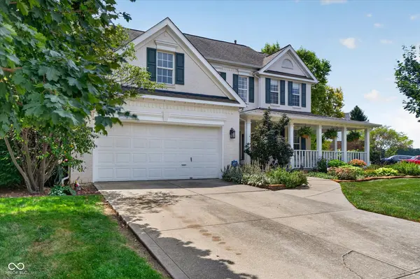 1720 Bentbrook DR, Avon, IN 46123