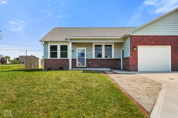 107 Weber CT, Franklin, IN 46131