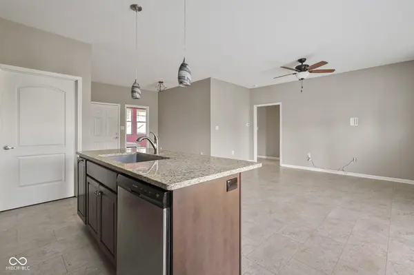 107 Weber CT, Franklin, IN 46131
