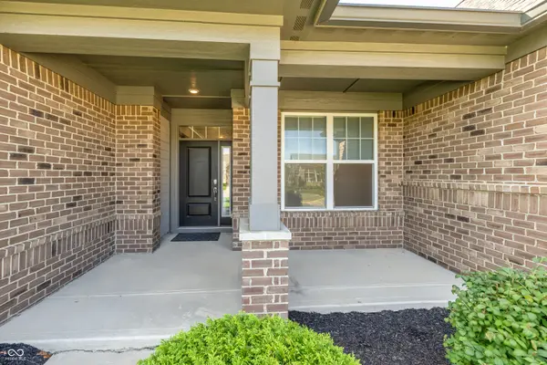 5077 Covington BLVD, Mccordsville, IN 46055