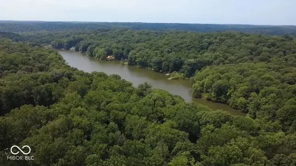 1405 Lakeside DR, Spencer, IN 47460