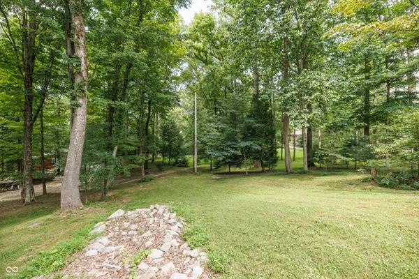 1405 Lakeside DR, Spencer, IN 47460
