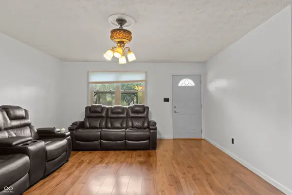 7417 Snowflake DR, Indianapolis, IN 46227