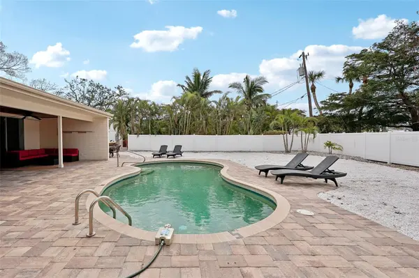 55 N WASHINGTON DR, Sarasota, FL 34236