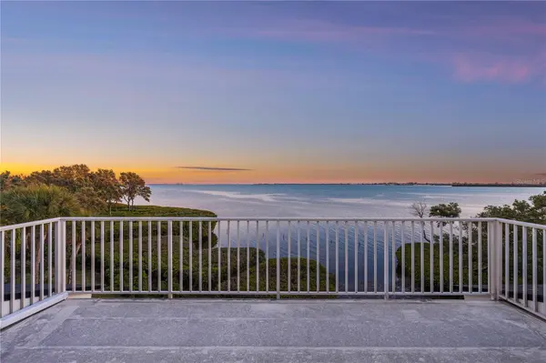 41 TIDY ISLAND BLVD, Bradenton, FL 34210