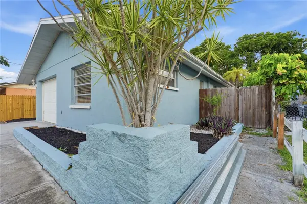 1915 COLLEEN ST, Sarasota, FL 34231